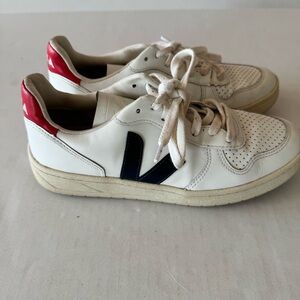 Veja V-10 White Leather Casual Low Top Sneakers Womens Size 8 39 Red Navy